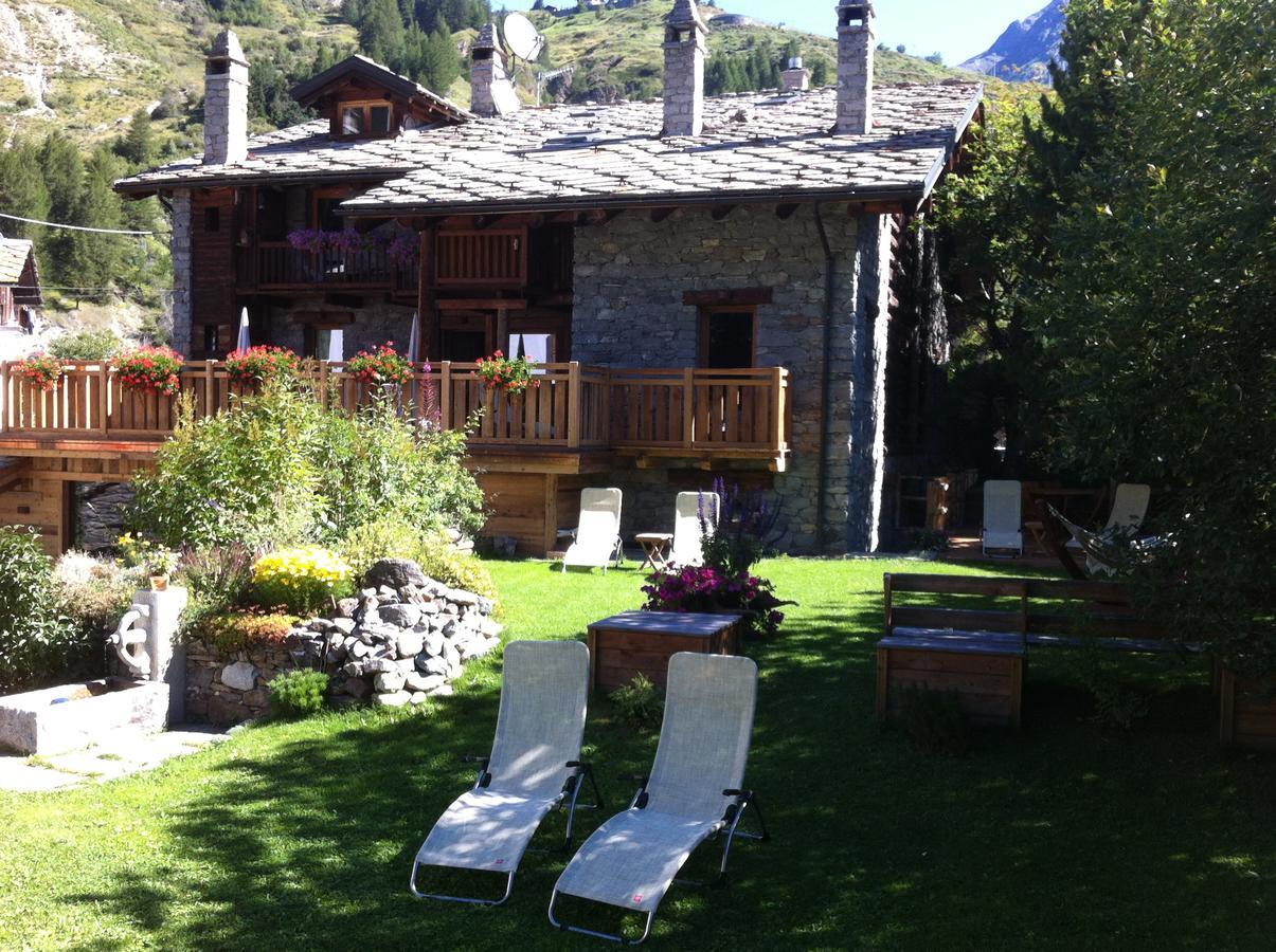 Les Trompeurs Chez Odette Bed & Breakfast Cogne Exterior foto