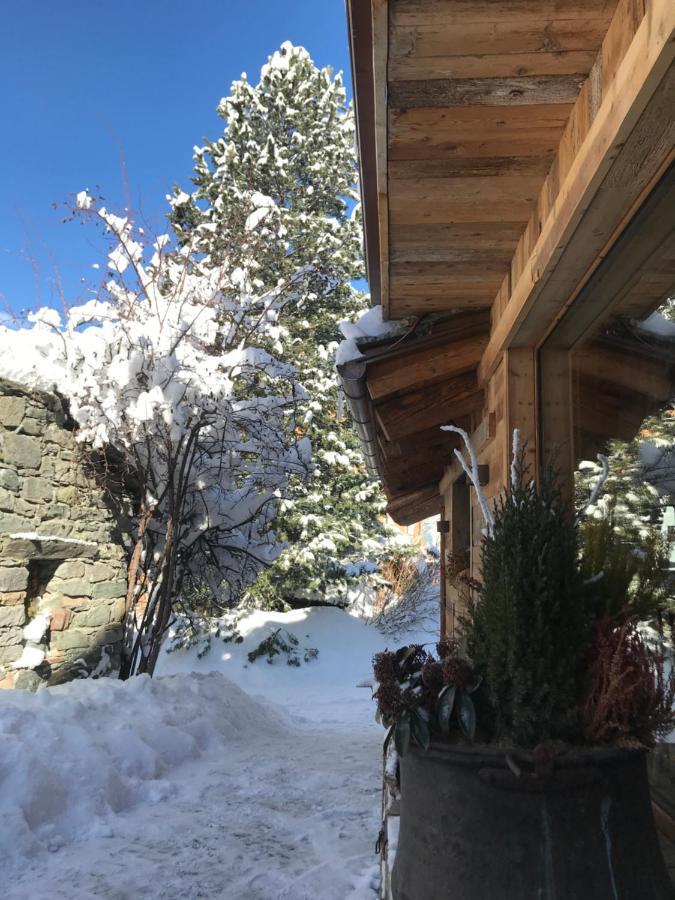 Les Trompeurs Chez Odette Bed & Breakfast Cogne Exterior foto